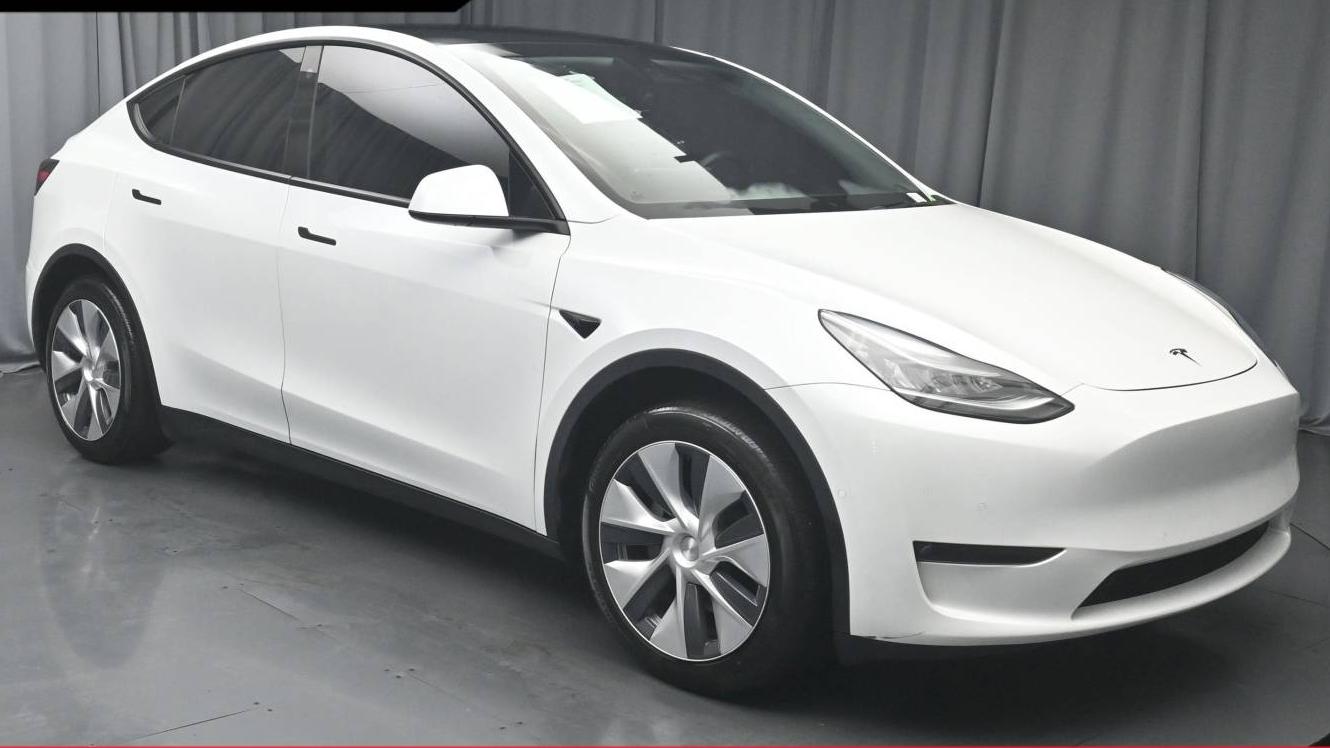 TESLA MODEL Y 2021 5YJYGDED6MF133113 image